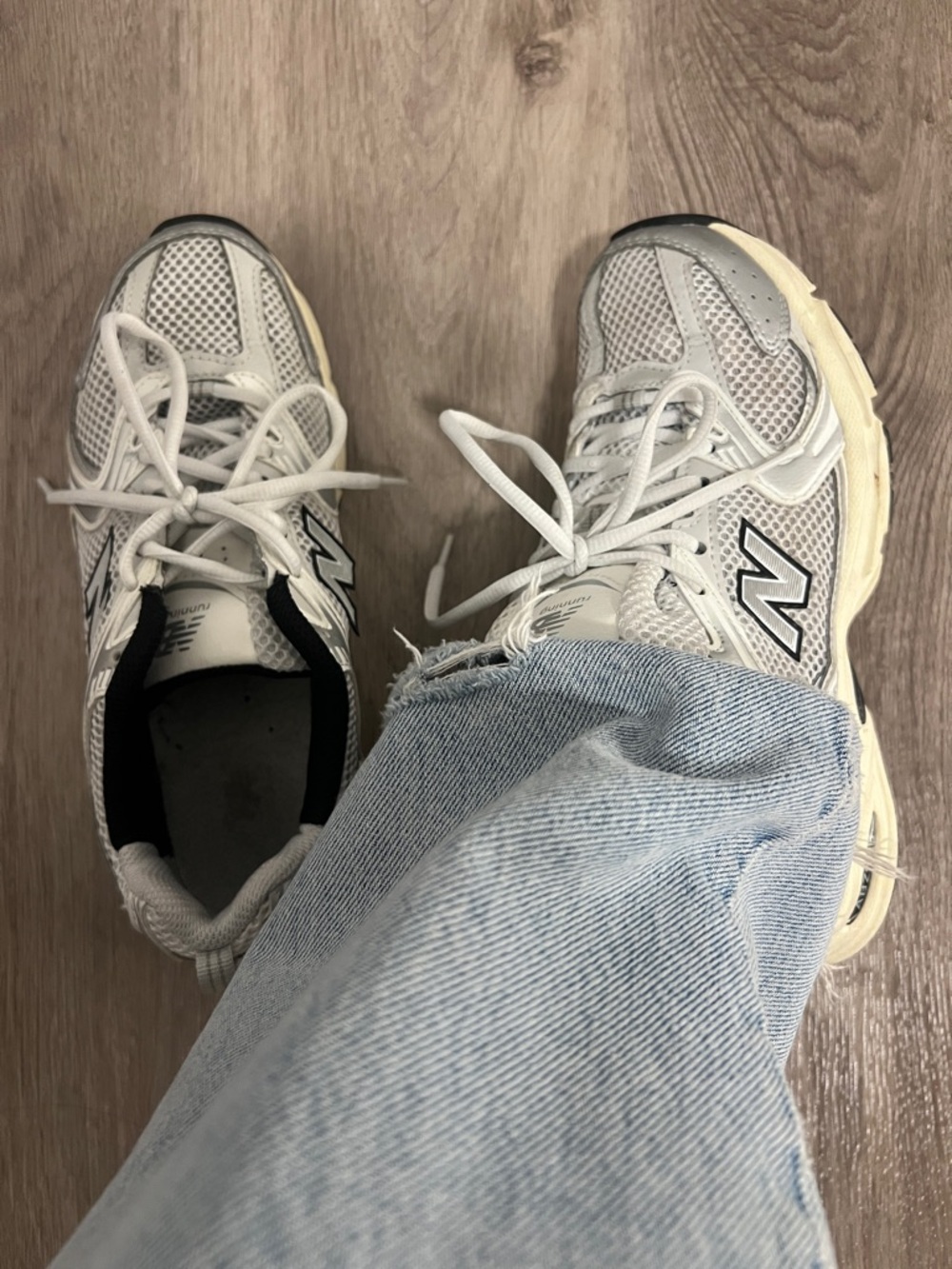 New Balance White and Black Mesh Running Sneakers